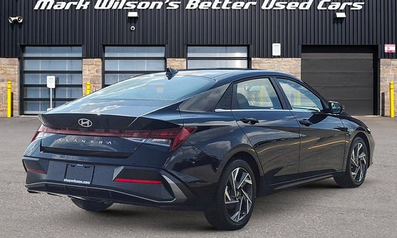 2025 Hyundai Elantra...