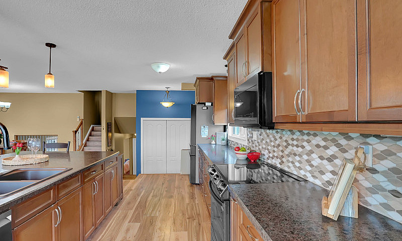 1643 General Cres...
