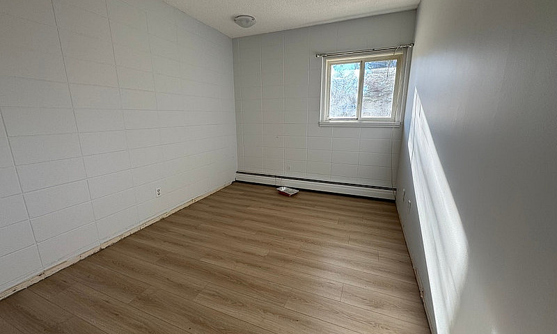 2 Bedroom Suite In A...