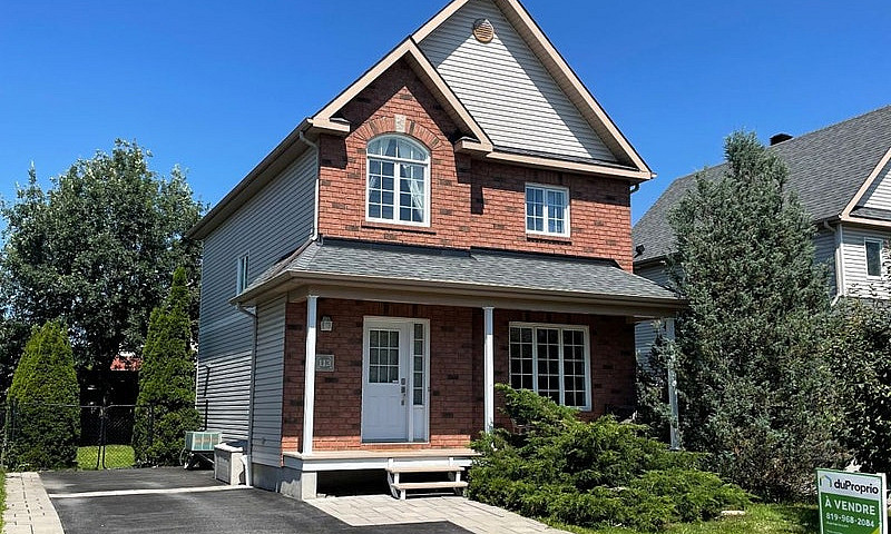 $589,000 - 2 Storey ...