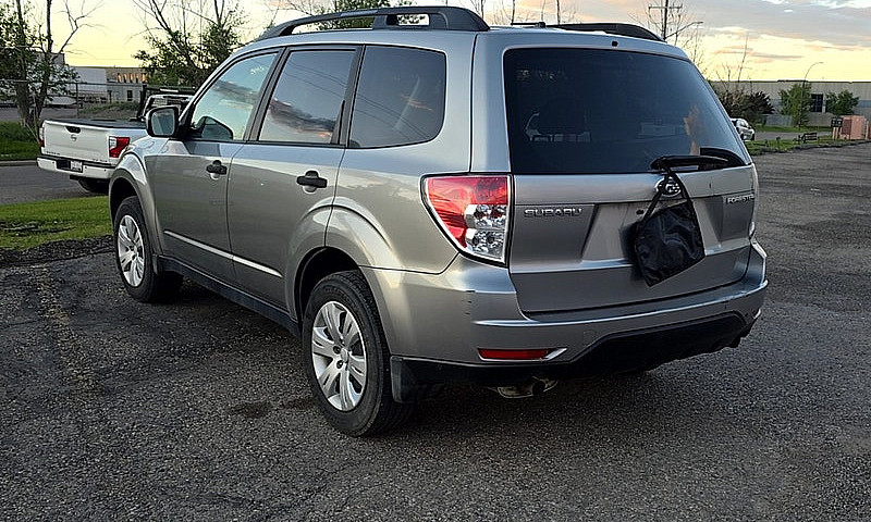 2009 Subaru Forester...