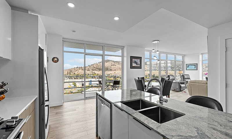 Downtown Condo - Vie...