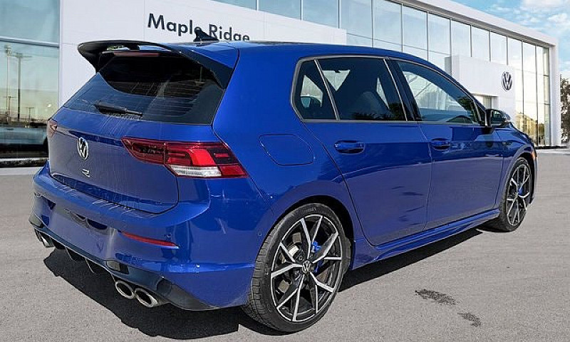 2024 Volkswagen Golf...