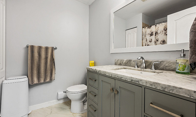 2-Bedroom, 2-Bathroo...