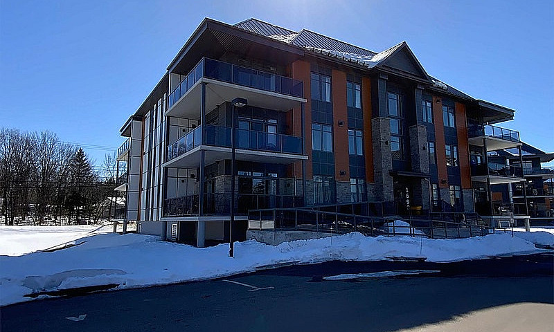 443 000$ - Condo À V...