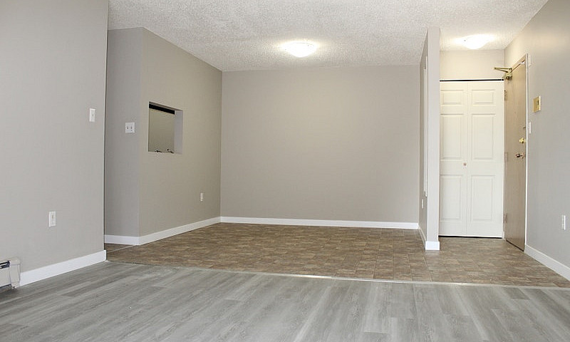 Confederation Apartm...