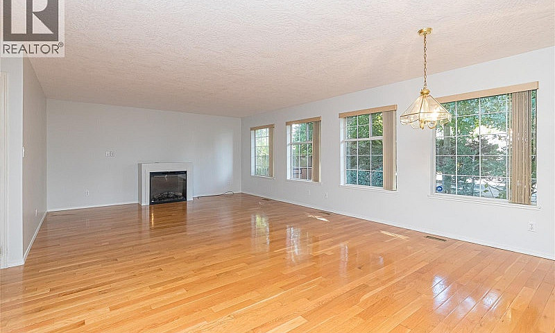 727 Park Pl Duncan, ...