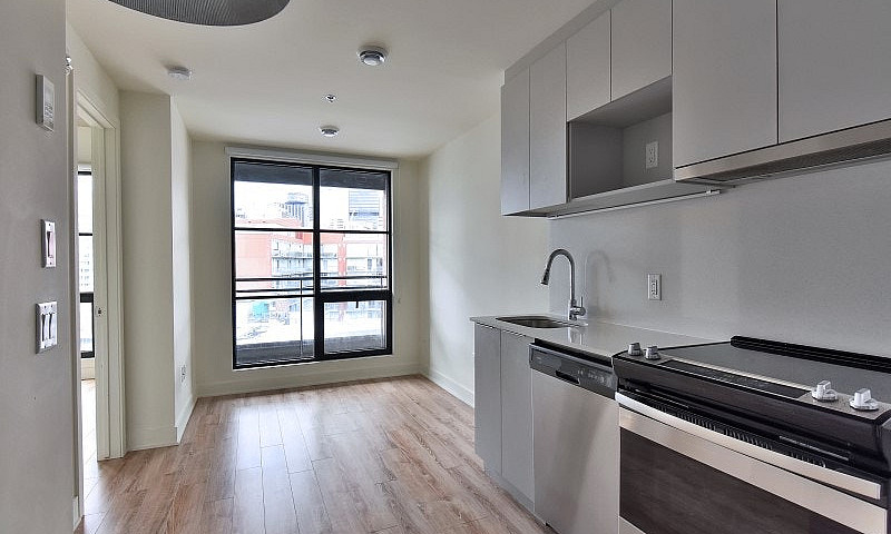 3.5 Condo Appartemen...