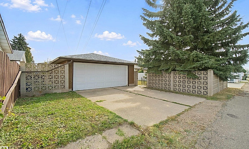 6,630 Sq Ft Lot With...