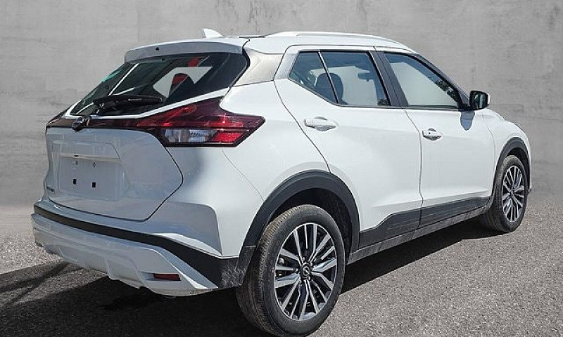 2025 Nissan Kicks Pl...
