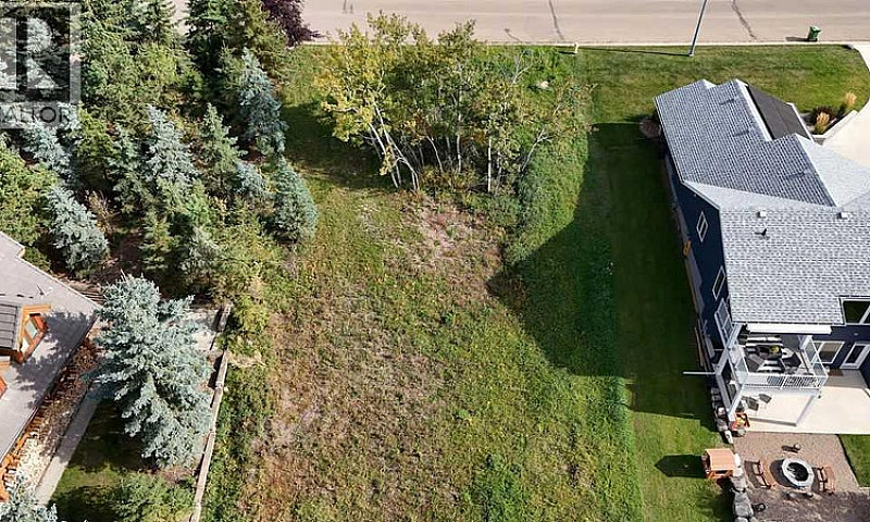 5108 42A Street Clos...