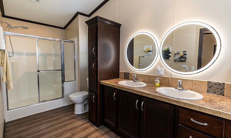 4 Sunset Cres., Cond...