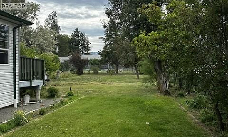 2575 Clapperton Aven...