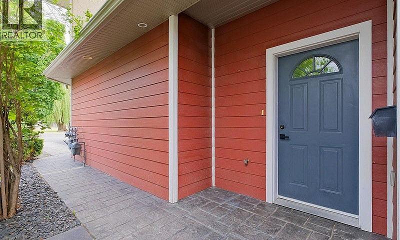 755 Birch Avenue Kel...