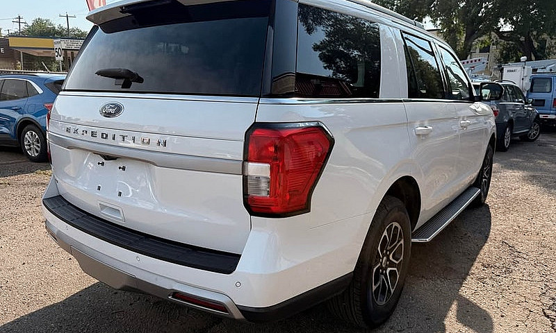2022 Ford Expedition...
