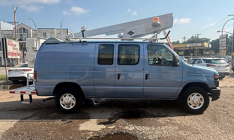 2010 Ford Econoline ...