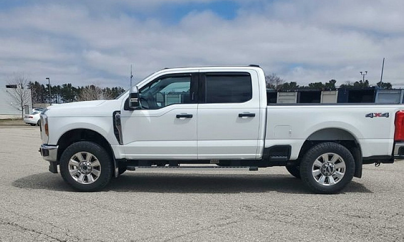 2024 Ford Super Duty...