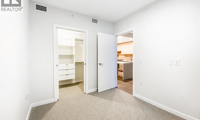 3703 4168 Lougheed H...