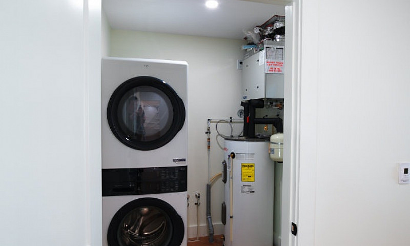 2-Bed, 2-Bath In Can...