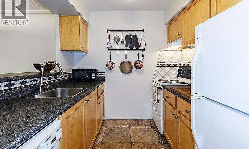 107 360 E 2Nd Street...