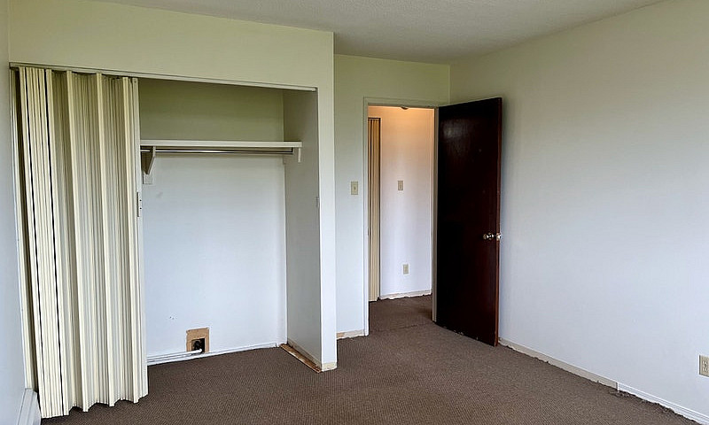 Laurier Manor 2 Bed ...