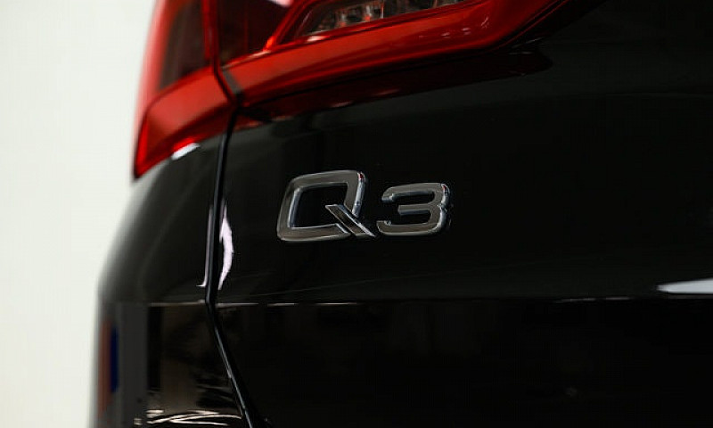 2023 Audi Q3 Technik...