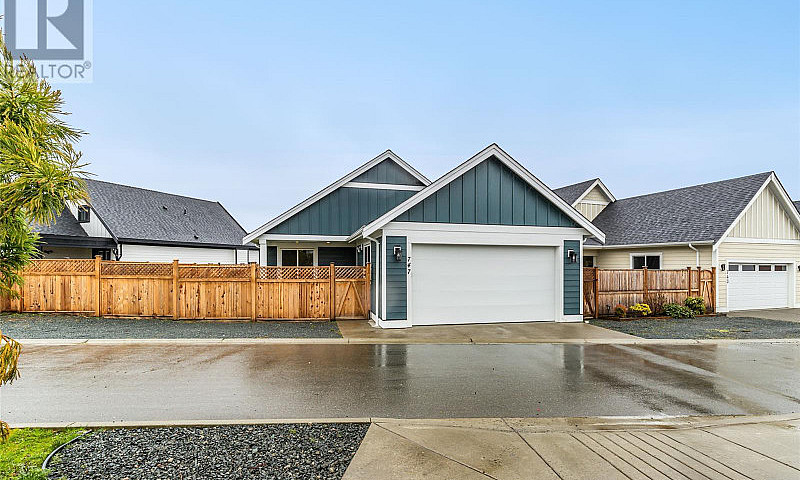 747 Briarwood Dr Par...