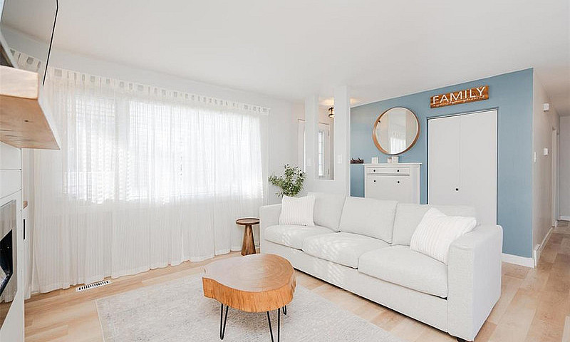 557 Chelsea Avenue W...