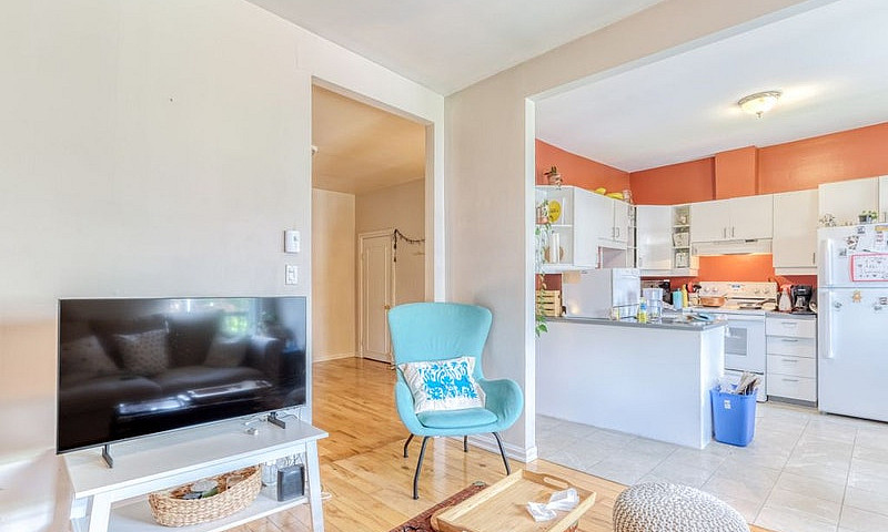 995 000$ - Triplex À...