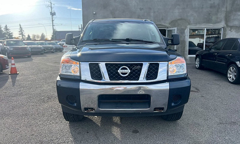 2015 Nissan Titan 4W...