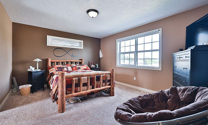 Seven Bedroom Magrat...