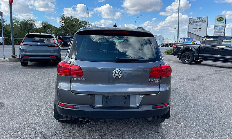 2017 Volkswagen Tigu...