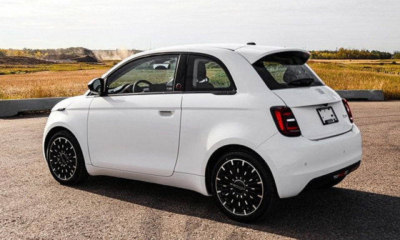 2025 Fiat 500E (Red)...