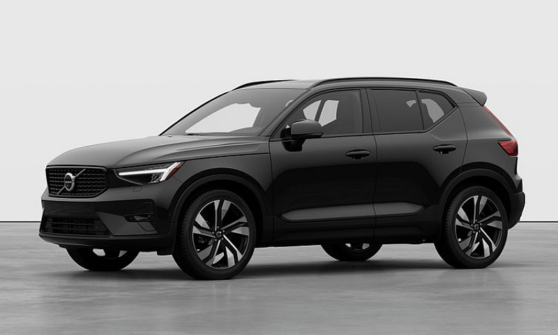 2026 Volvo Xc40...