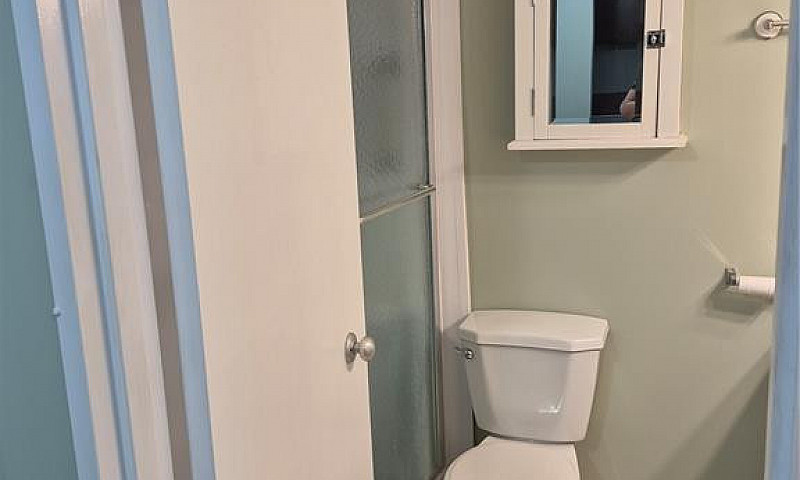 *Condo For Sale* - 4...