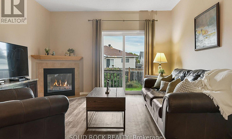 16 Moe Robillard Str...