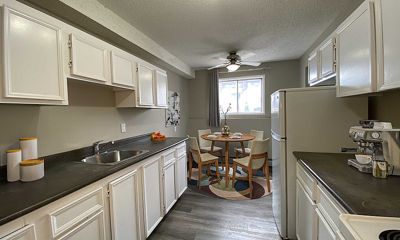 Meadow Green Apartme...