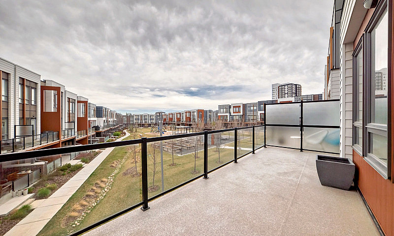 3 Bed 3 Bath Executi...