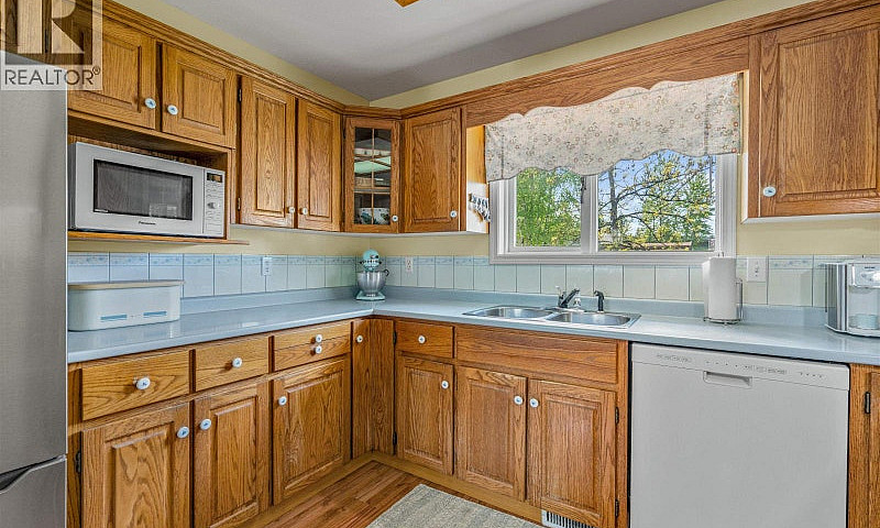 2274 Churchill Road ...