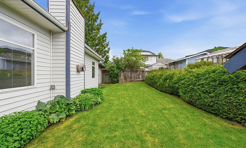 9028 136B Street Sur...