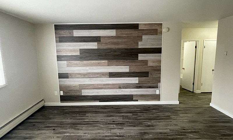 512 Young - 1 Br Ava...