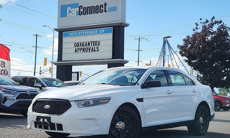 2015 Ford Sedan Poli...
