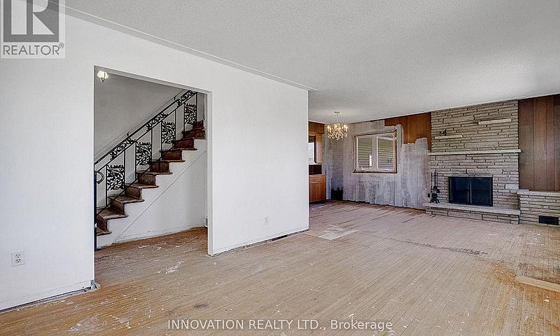 456 Gladstone Street...