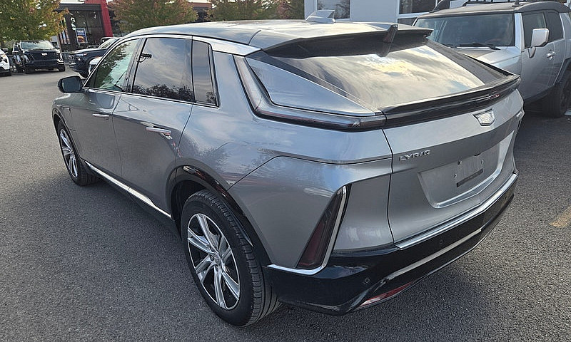 2024 Cadillac Lyriq ...