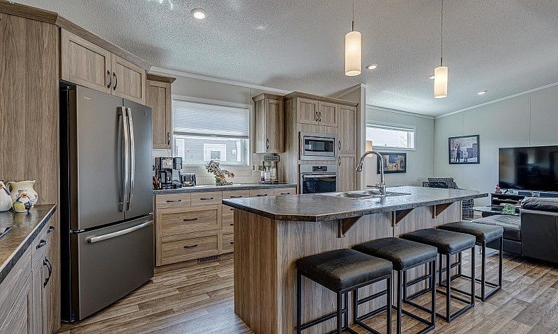 Former Show Home. Pr...