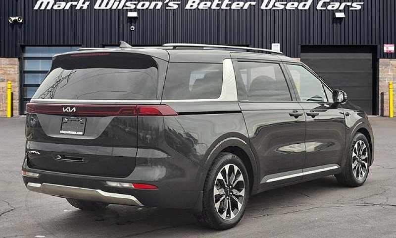 2024 Kia Carnival Ex...