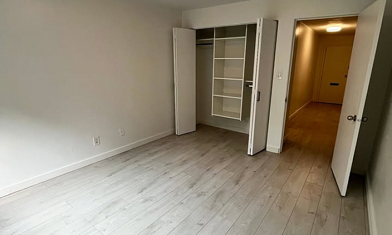 102-1190 West 10Th A...
