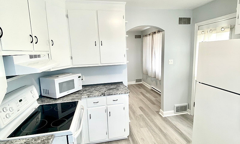 2-Bedroom Unit In Sy...