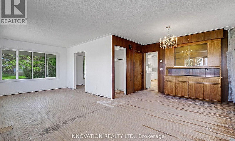 456 Gladstone Street...