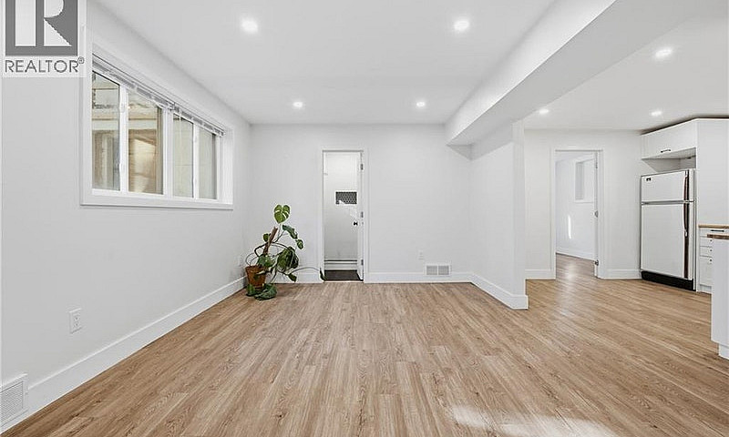 24 Briarwood Crescen...